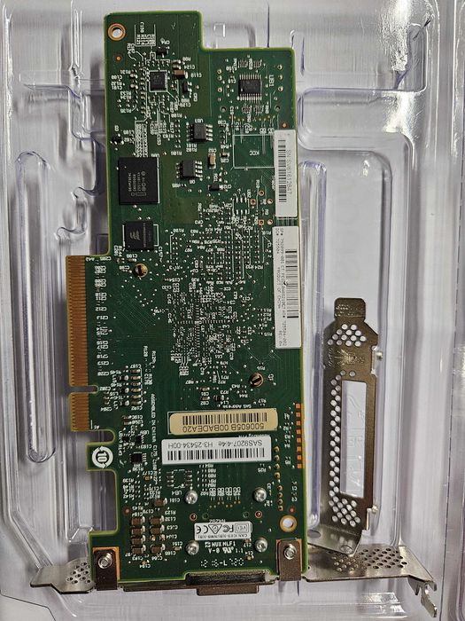 HP 9207-4i4e 6Gbps PCI-E 3.0 HBA FW:P20 IT Mode