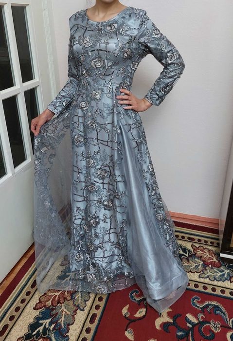 СРОЧНО продаётся вечернее платье