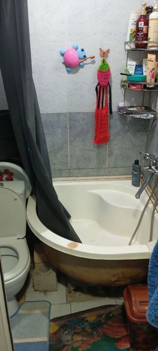 Продается СРОЧНО!!! Бывшое общежитие. 1/1/1. Мирзо улугбекский район.