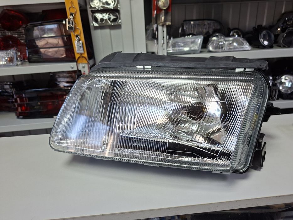 Фара ауди b4-b5 depo