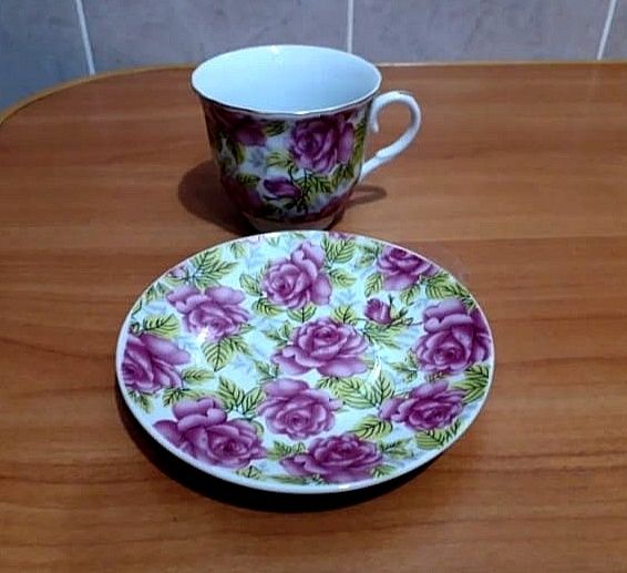 Чайный сервиз в коробке (новый)