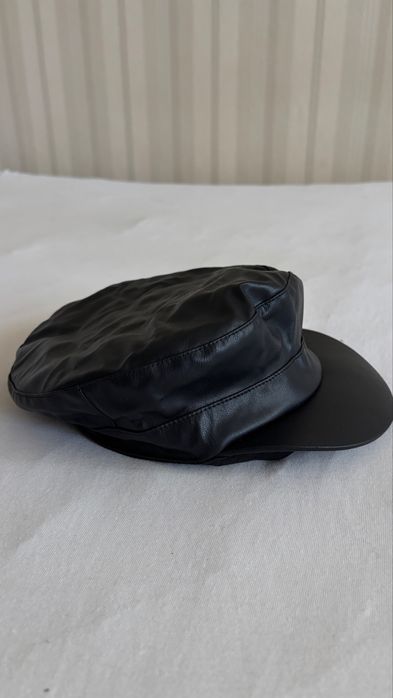 Черен каскет- LC Waikiki