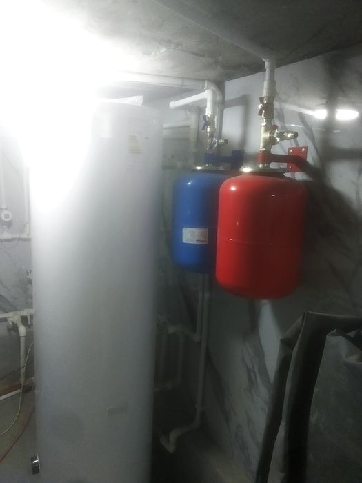 Опытный сантехник