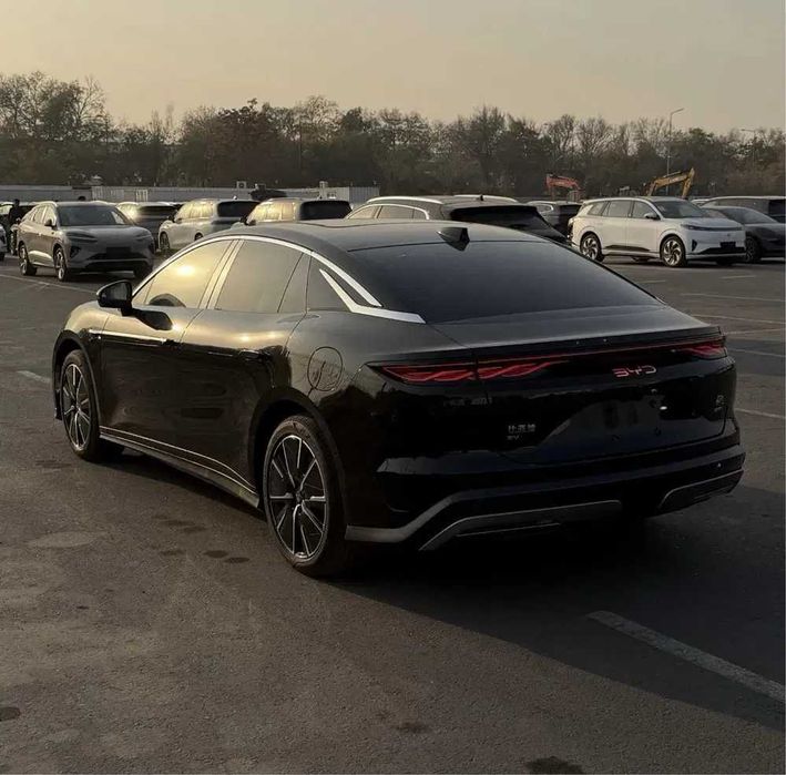 BYD Han 701km pod zakaz