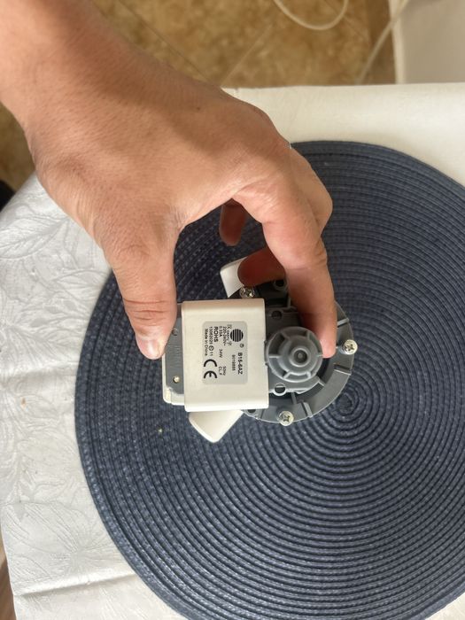 Vand pompa evacure maisna de spalat arctic C800A+