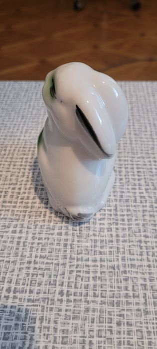 Фарфоровая статуэтка