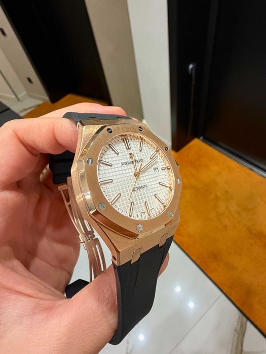 Audemars piguet royal oak каучук/бял циферблат