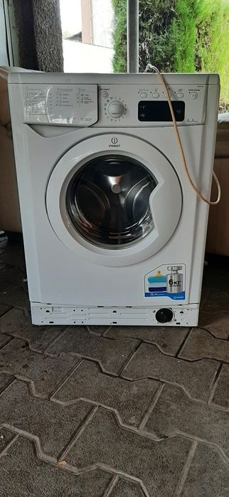 Продам стиральную машину