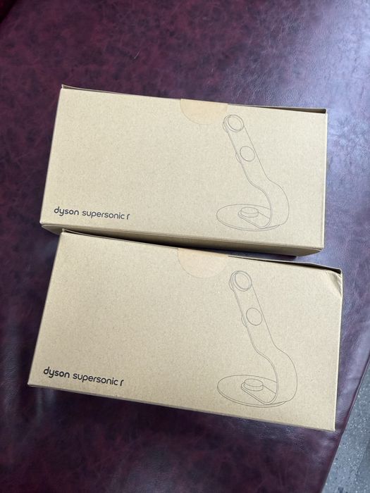 Стойка, поставка за сешоар dyson supersonic R