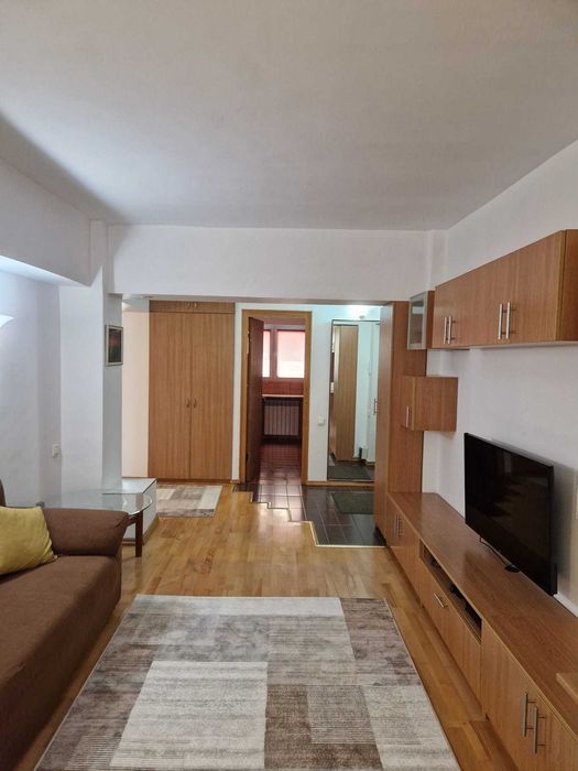 Ofer spre inchiriere apartament cu 3 camere, complet mobilat și utilat – Calea Moșilor, București — fotografia 2