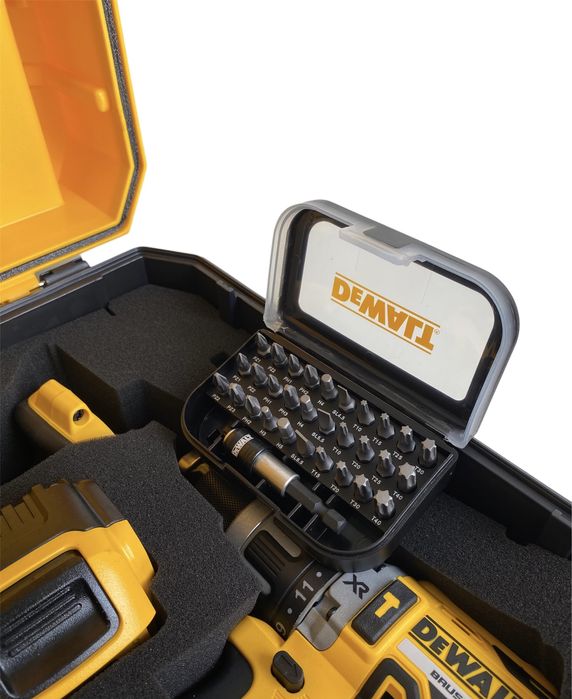 DeWALT Комплект - Ъглошлайф , Винтоверт , Импакт 18V Brushless