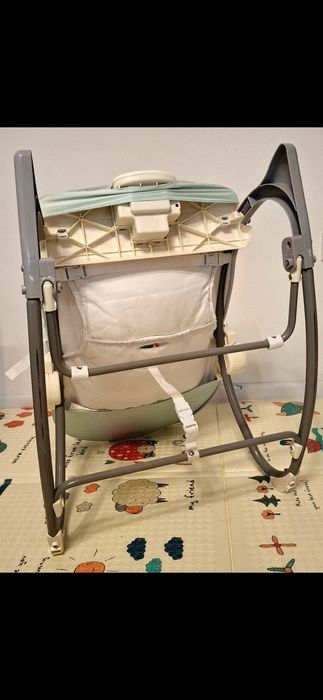 Leagăn electric pentru bebeluși 0-18 kg, cu vibrații și jucării