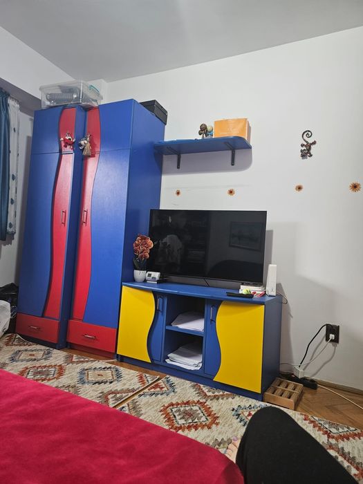Vand mobila second hand