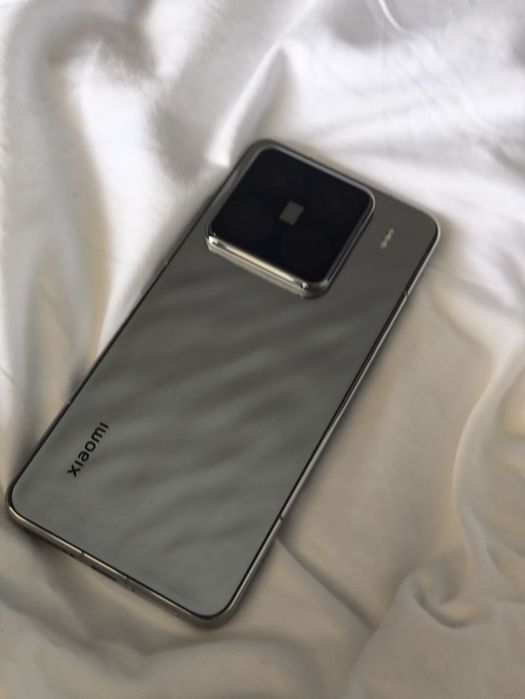 Продам Xiaomi 15 pro 16+1TB CN