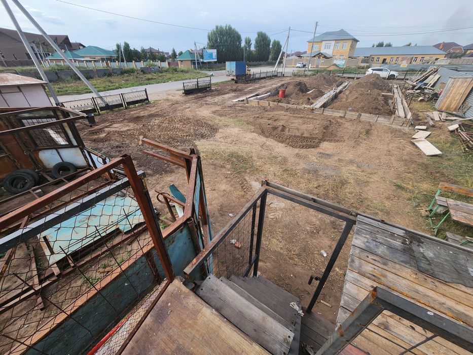 Жер 10 соттық іргетасымен