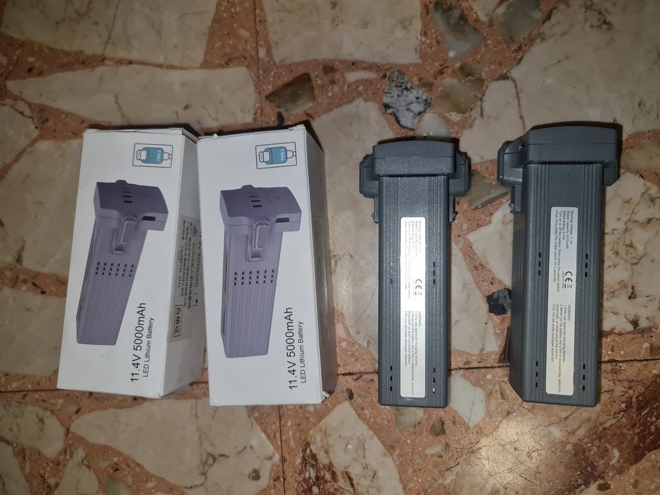 Drona 2 baterii si telecomanda noi noute