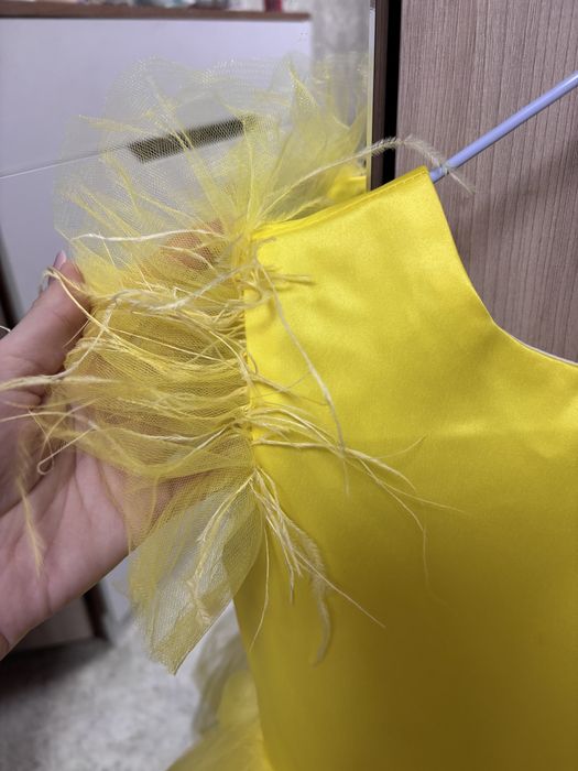 Продам платье на девочку