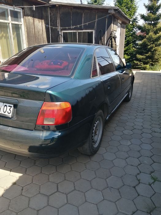 Ауди А4 продам .