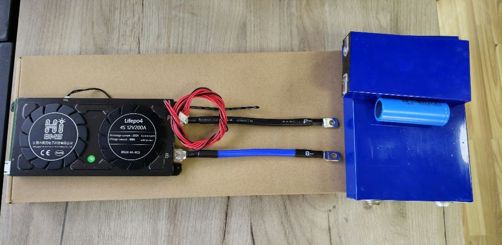 BMSBMS with Lifepo4 4S 12v 20B0A - 10