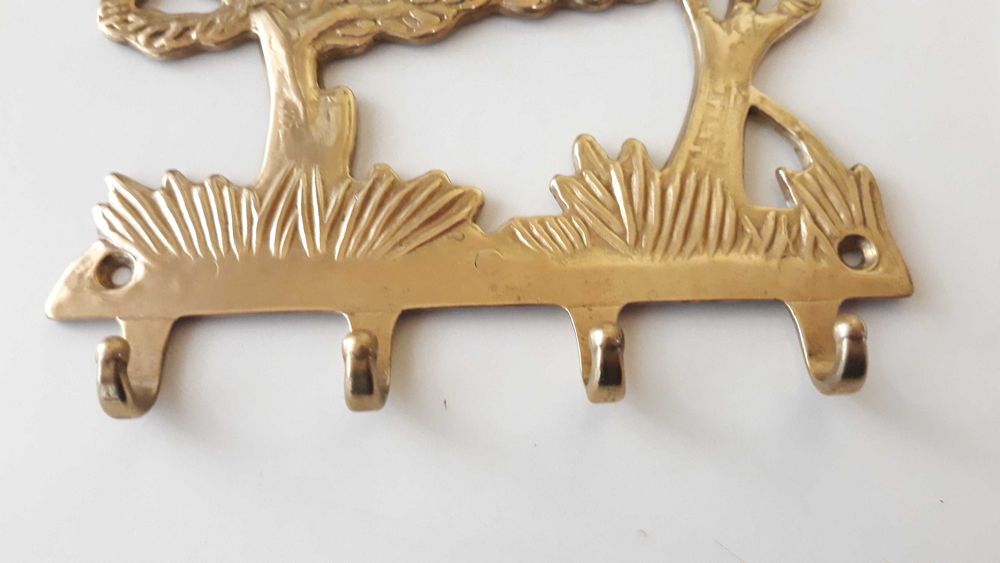 Cuier Chei din bronz , Model copaci