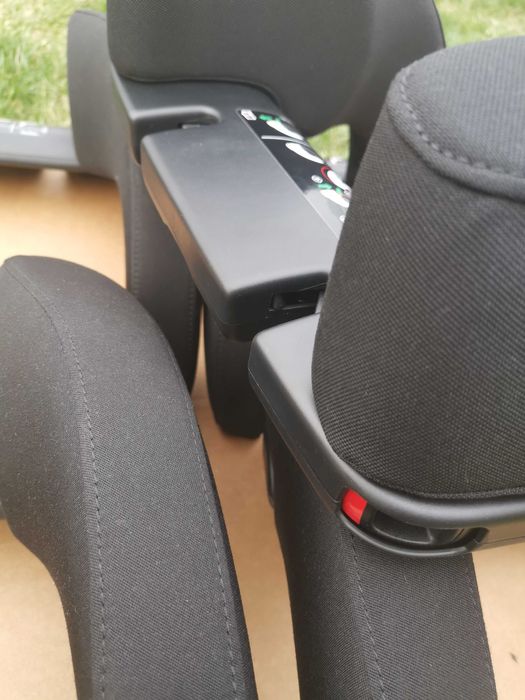 Оригинални опори за глава за  Фолксваген пасат б7  /  vw passat B7