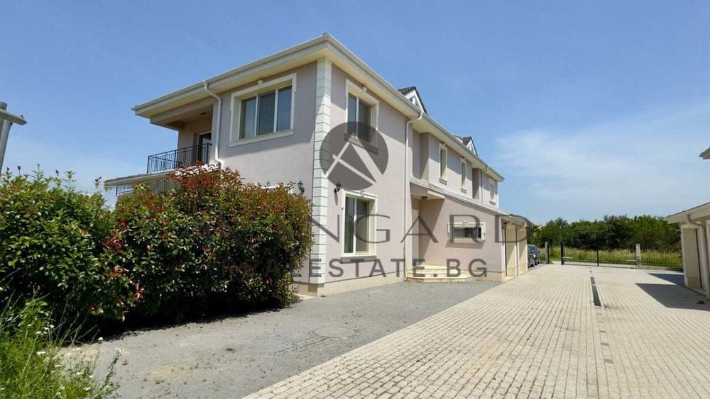 Продава се Къща в Пловдив, Коматево - 222 кв.м за 816 €/кв.м - Снимка #1