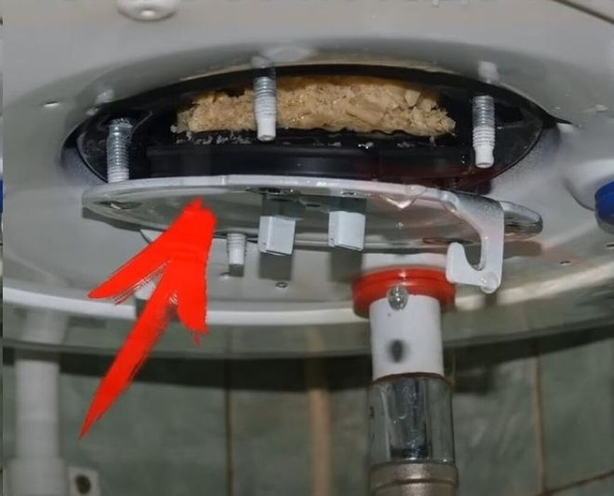 Водонагреватель с сухим теном. Монтаж водонагревателя. Бойлер аристон 2004г. Электрический водонагреватель бойлер regulirovka. Почему гудит бойлер.