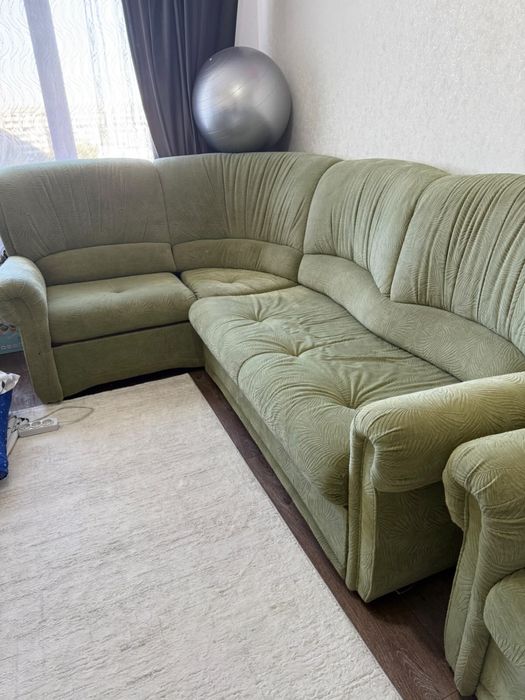 Продам диван раскладной с креслом