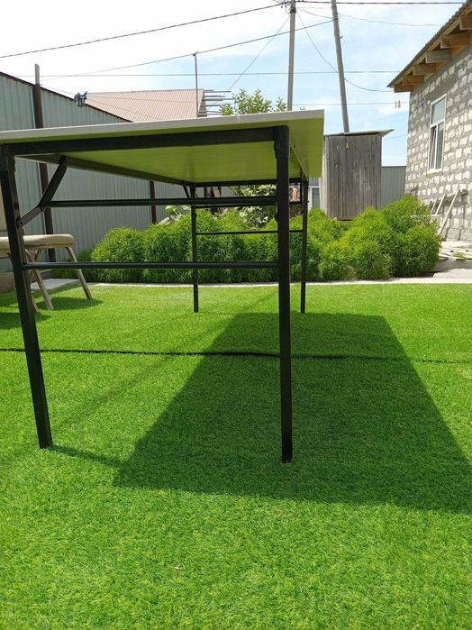 Стол и стулья. Срочно.