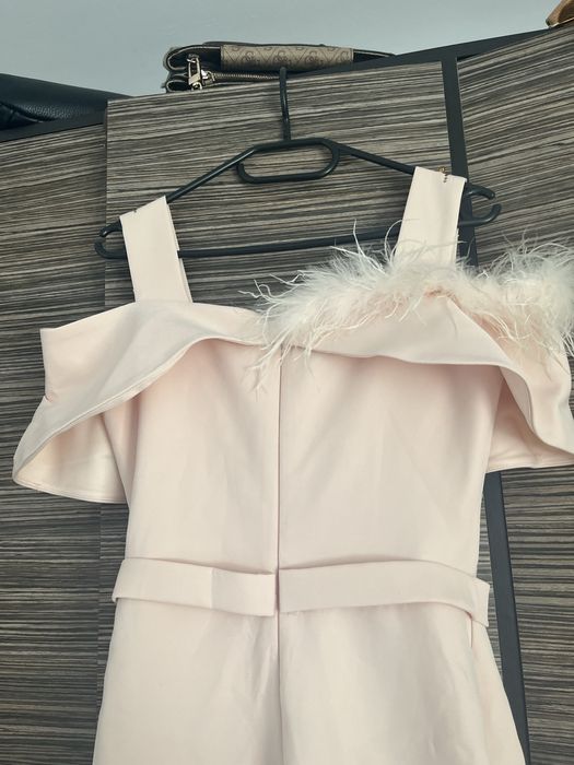 Rochie roz pal cu pene