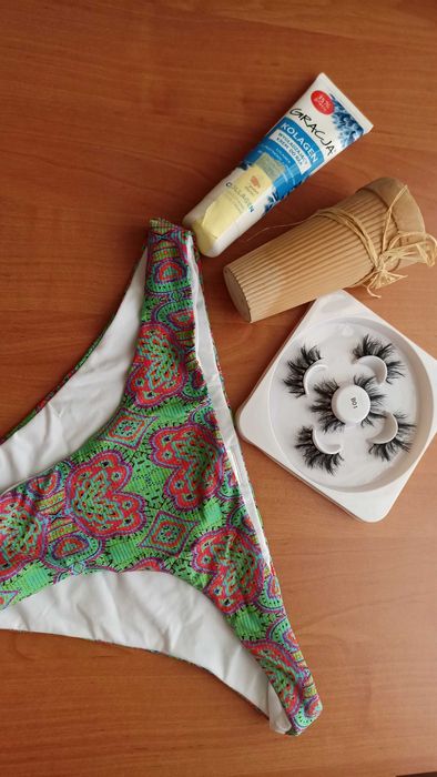 Комплекти/ лотове само по 10 лв. бански и подаръци