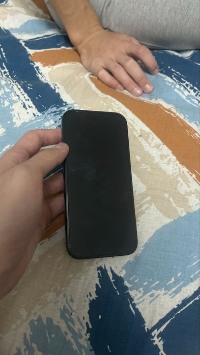 телефон Iphone 16 pro