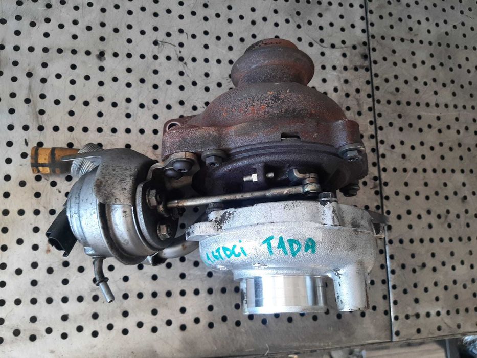 Turbina 1.6 tdci citroen c4 ford c-max focus 3 galaxy mondeo 4 mazda 3 9686120680-06 806291-2