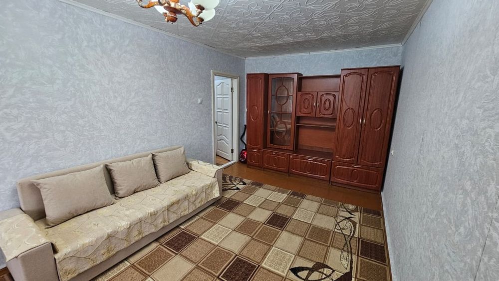 Сдам 2х комн квартиру в центре