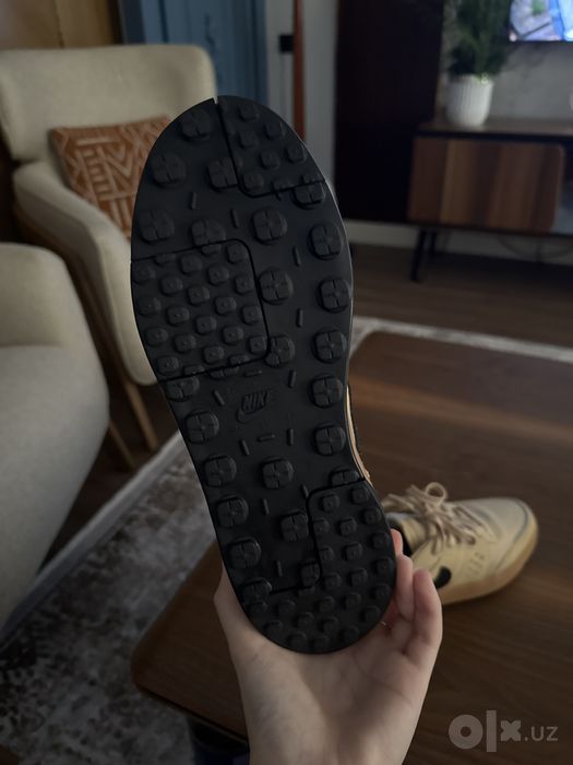 Новые Оригинал Nike C1TY