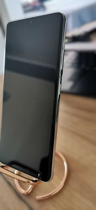 Samsung Galaxy S21 Ultra БЕЗ ЗАБЕЛЕЖКИ + 8 бр гръбче (та)