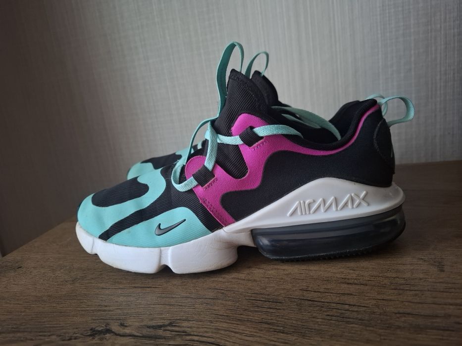 Nike air max маратонки 39 номер.