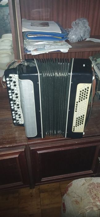 Продам Баян Восток