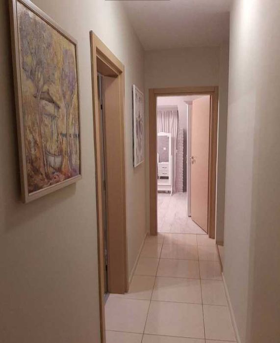 Дава се под наем Тристаен апартамент в Бургас, Център - 110 кв.м за 178.5 € - Снимка #1