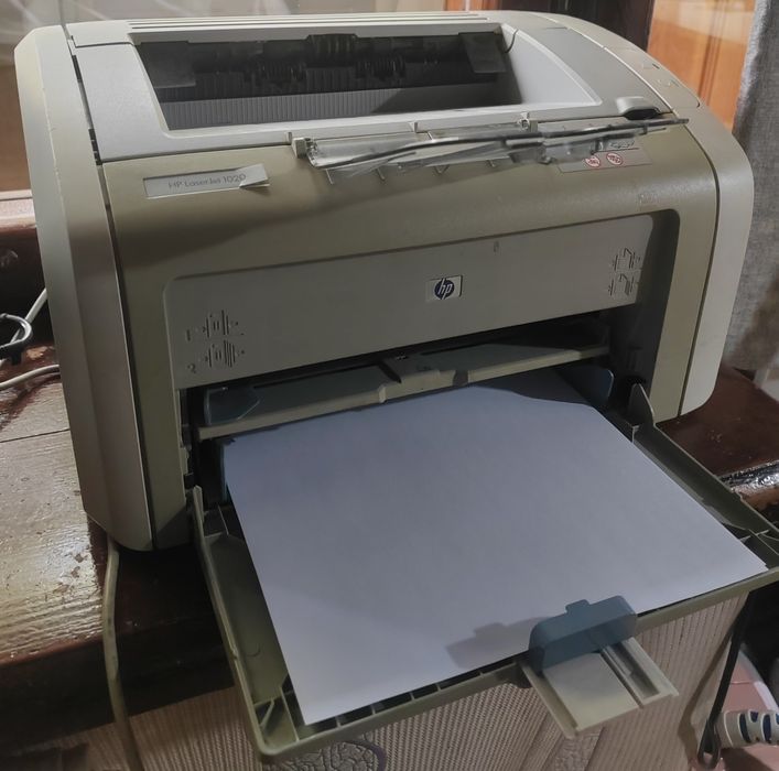 Монохромный лазерный принтер HP LaserJet 1020