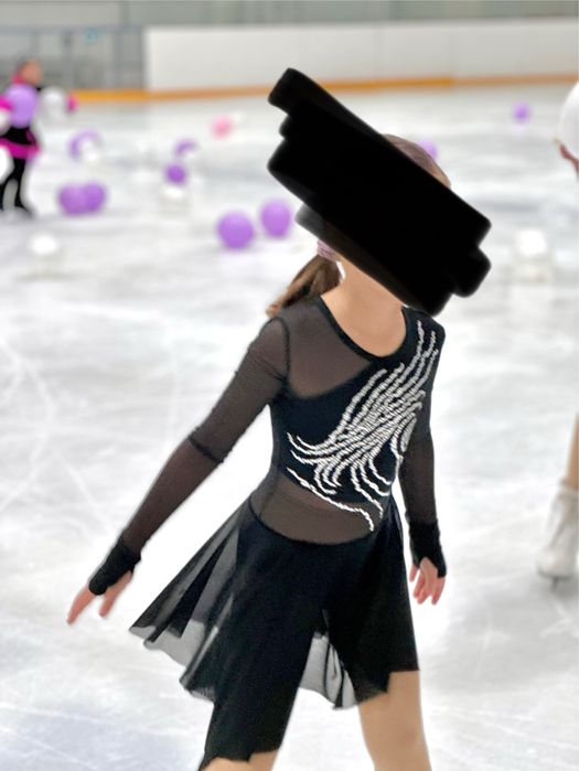 Платье для фигурного катания