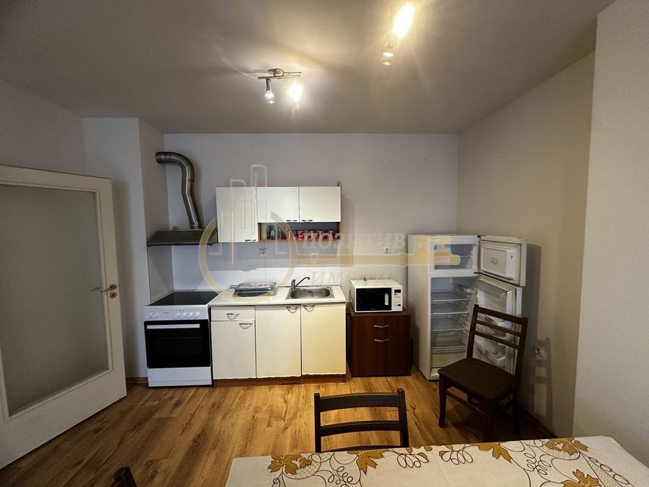 Дава се под наем Тристаен апартамент в София, Стрелбище - 112 кв.м за 797.64 € - Снимка #3