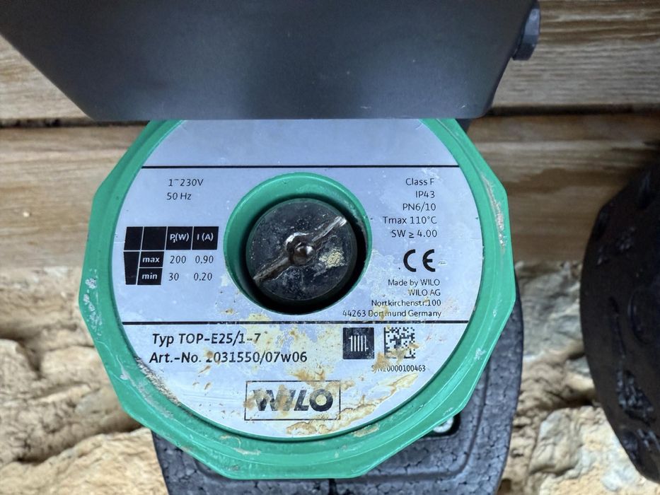 Електронна  помпа  WILO TOP -E 25 /1-7