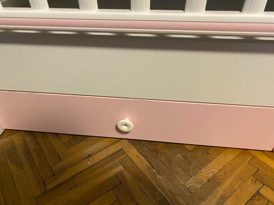 Детско легло тип люлка, почти ново, в отлично състояние!