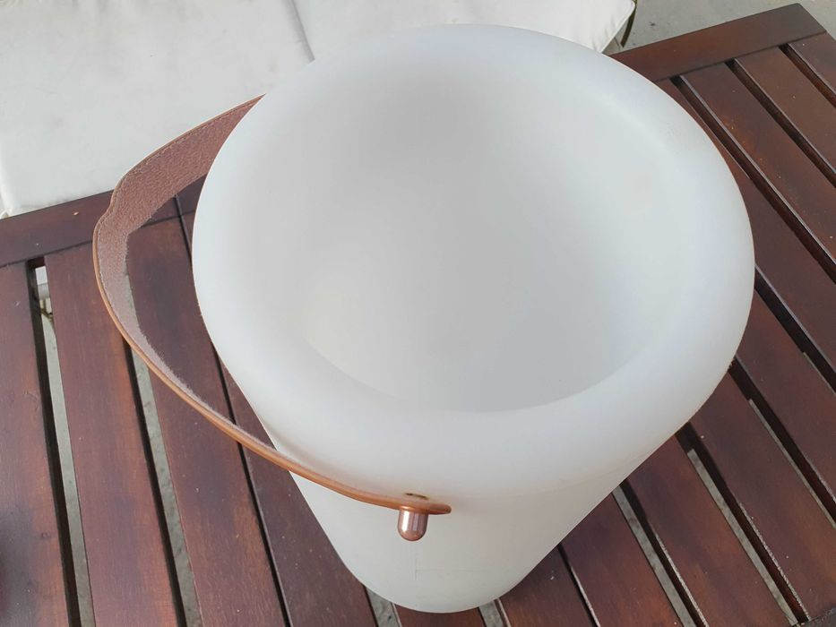 Boxa Asserbo Soul-35 Boxa Lampa LED & Bluetooth Frapiera Terasa