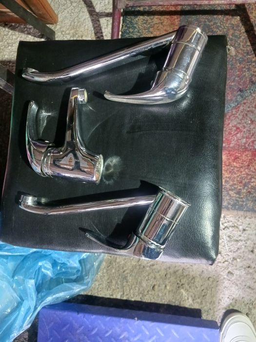 Vând bateri de chiuveta din alama!