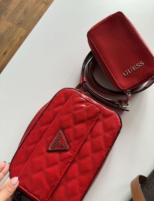 Guess чанта с портмоне