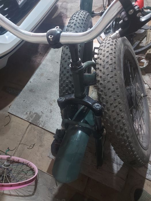 Продаётся трёх колёсный велосипед