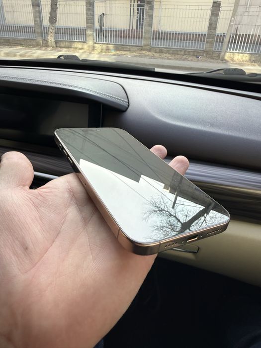 Продам Iphone 16 Pro Max 256GB Desert titanium