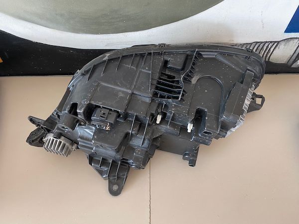 Far dreapta MID LED RHD VOLVO XC90 2019+ 32228305